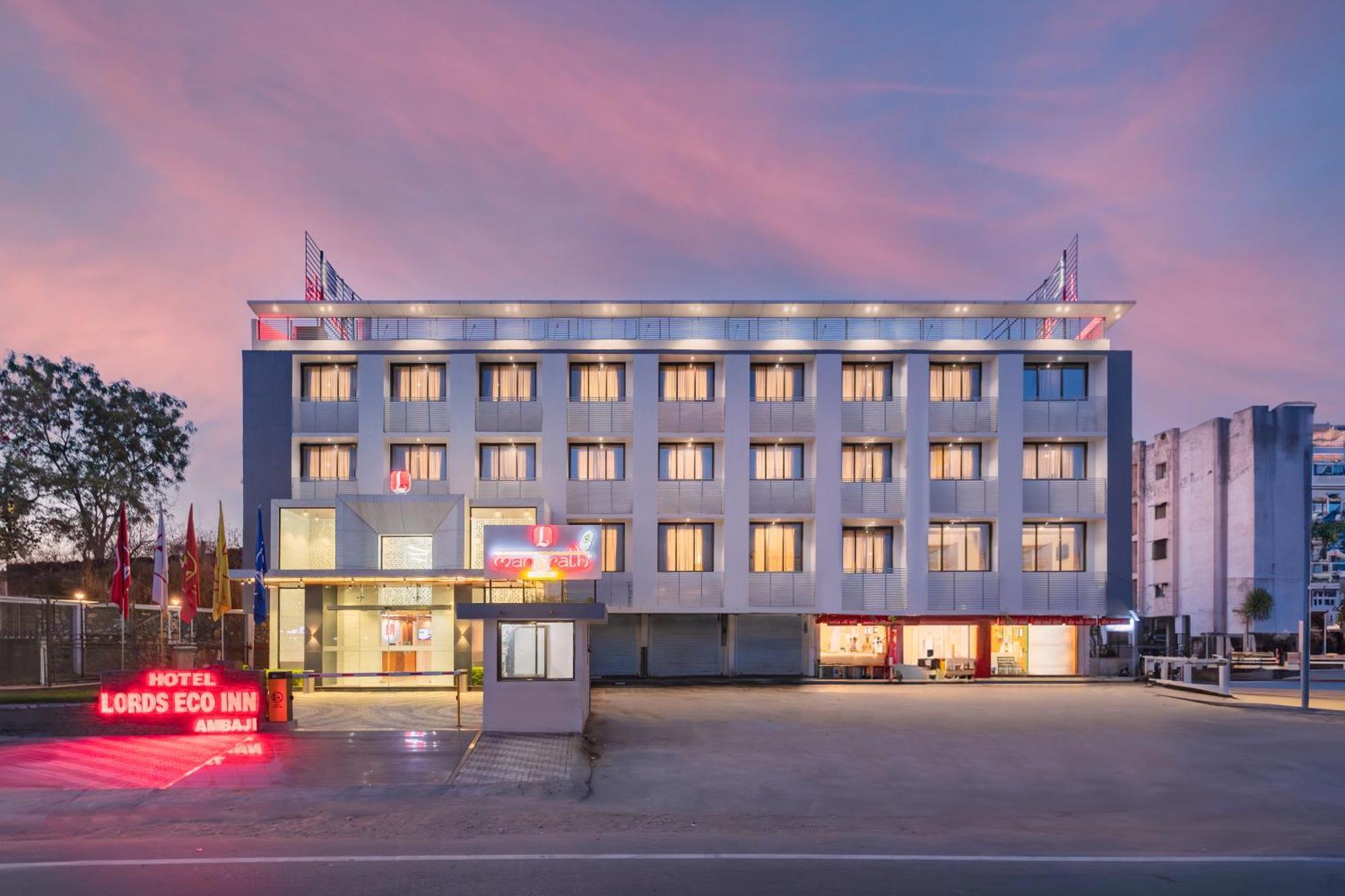 Lords Eco Inn, Ambaji Eksteriør billede